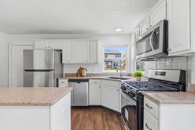 12478 Thoroughbred Drive, Pickerington, OH 43147