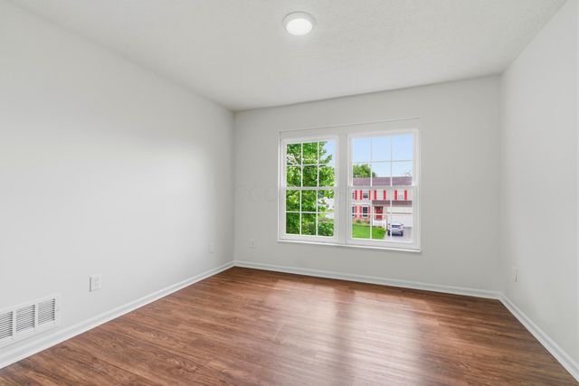 12478 Thoroughbred Drive, Pickerington, OH 43147