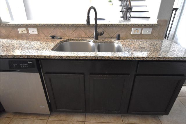 419 Blossom Terrace Lane, Rosenberg, TX 77469