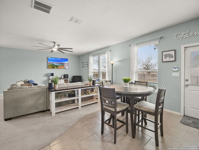 102 Texas Thistle, New Braunfels, TX 78130