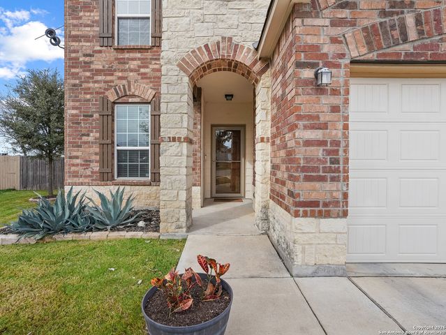 102 Texas Thistle, New Braunfels, TX 78130
