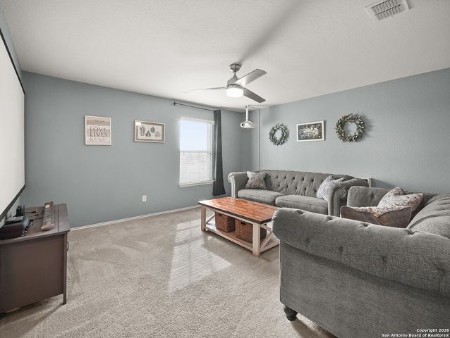 102 Texas Thistle, New Braunfels, TX 78130