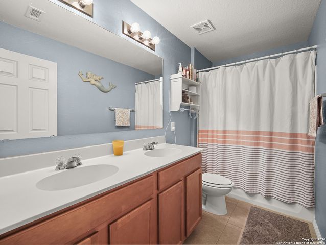 102 Texas Thistle, New Braunfels, TX 78130