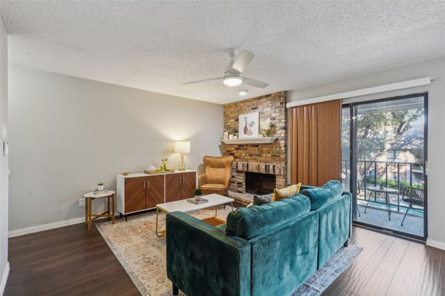 15151 Berry Trail 706, Dallas, TX 75248