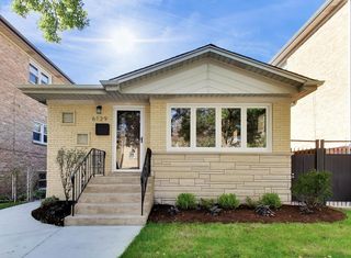 6139 W Montrose Avenue, Chicago, IL 60634
