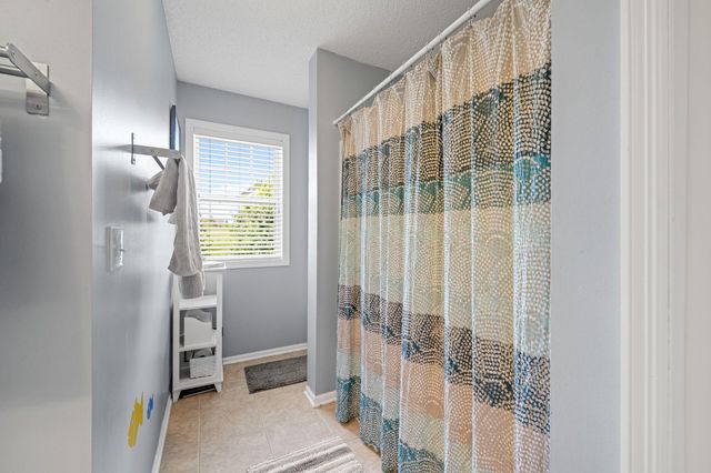 14124 55th Avenue N, Plymouth, MN 55446
