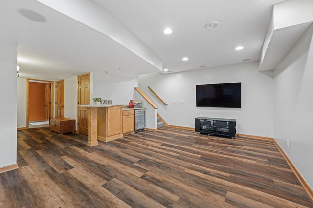 14124 55th Avenue N, Plymouth, MN 55446