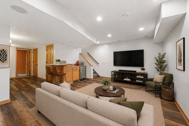 14124 55th Avenue N, Plymouth, MN 55446