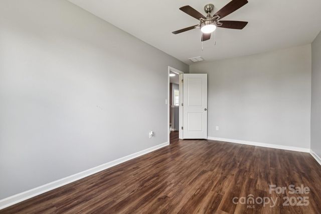 112 Davenport Drive, Statesville, NC 28677