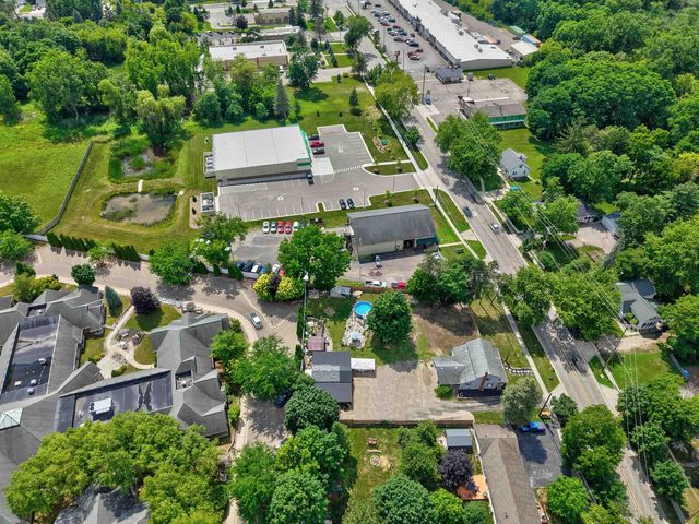 413 W Broad Street, Linden, MI 48451