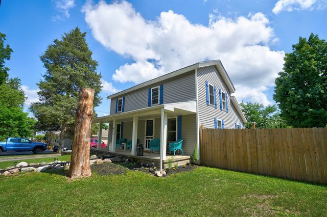413 W Broad Street, Linden, MI 48451