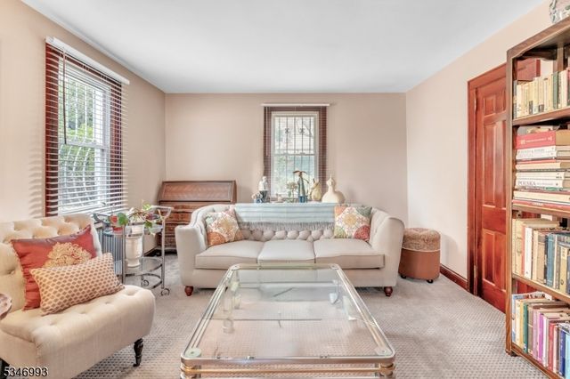 90 Ardmore Ave, Clifton City, NJ 07014