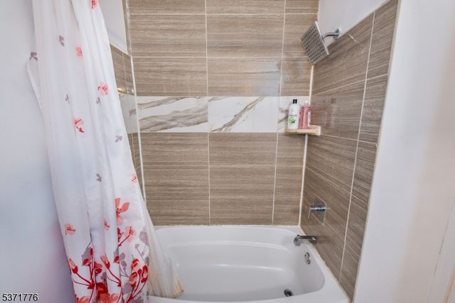 240 W Kinney St, Newark City, NJ 07103