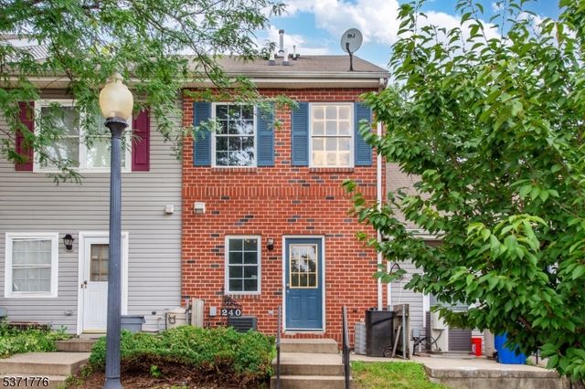 240 W Kinney St, Newark City, NJ 07103
