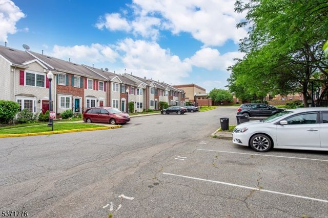 240 W Kinney St, Newark City, NJ 07103