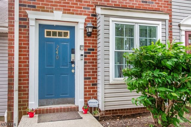 240 W Kinney St, Newark City, NJ 07103