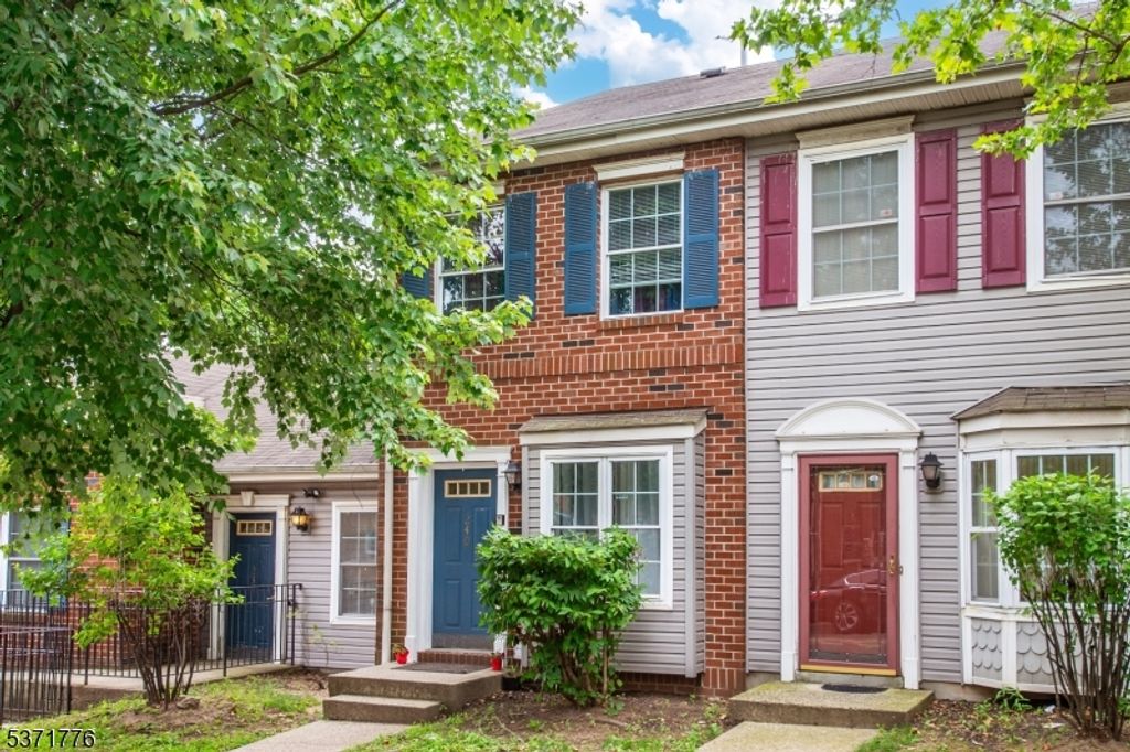 240 W Kinney St, Newark City, NJ 07103