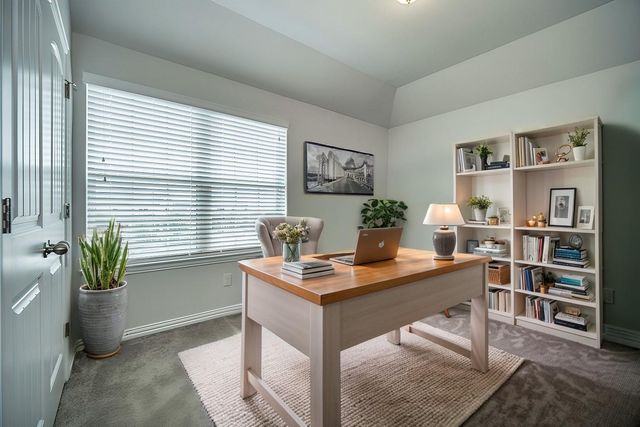 140 Coral Berry DR, Buda, TX 78610