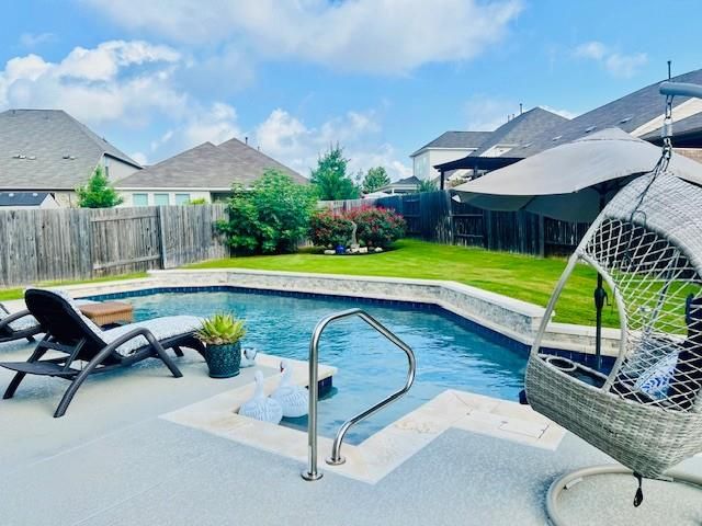 140 Coral Berry DR, Buda, TX 78610