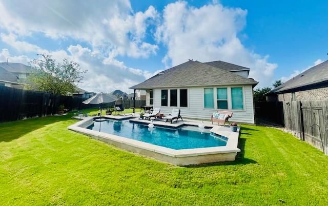 140 Coral Berry DR, Buda, TX 78610