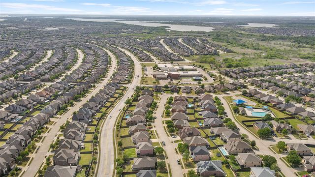 2628 Tradewinds Drive, Little Elm, TX 75068