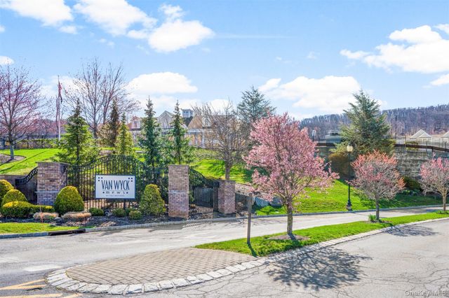 3570 Bennington Drive 1011, Fishkill, NY 12524