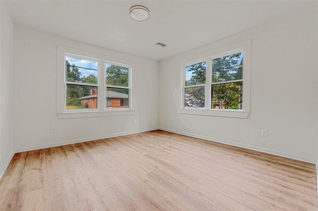 4323 W 11Th St, Little Rock, AR 72204