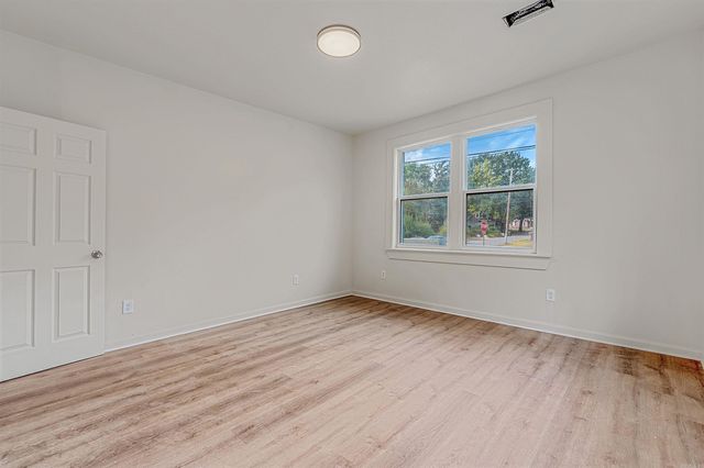 4323 W 11Th St, Little Rock, AR 72204
