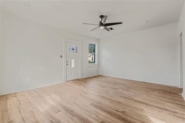 4323 W 11Th St, Little Rock, AR 72204