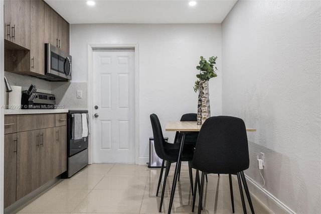 4421 NW 9th St, Miami, FL 33126