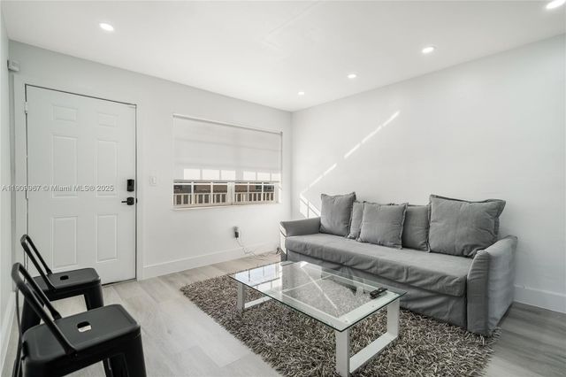 4421 NW 9th St, Miami, FL 33126