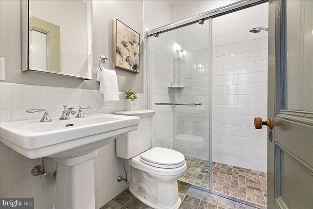 32 BANK ST, Princeton, NJ 08540