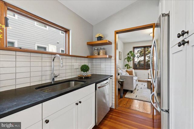 32 BANK ST, Princeton, NJ 08540