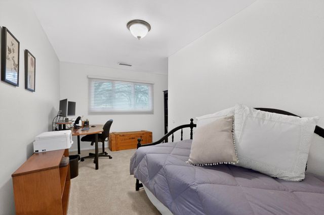 4805 Sunningdale Court NE, Albuquerque, NM 87110