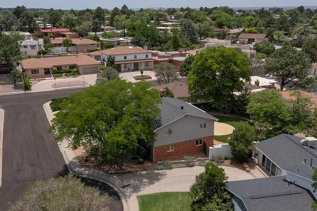 4805 Sunningdale Court NE, Albuquerque, NM 87110