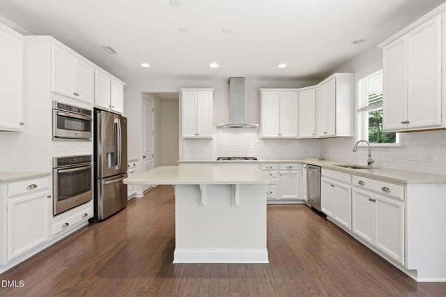 2201 Newleaf Drive, Apex, NC 27539