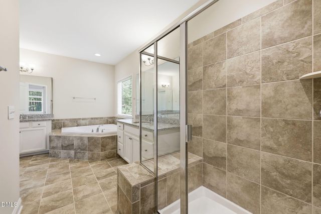 2201 Newleaf Drive, Apex, NC 27539