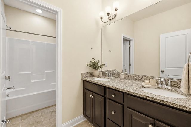 2201 Newleaf Drive, Apex, NC 27539