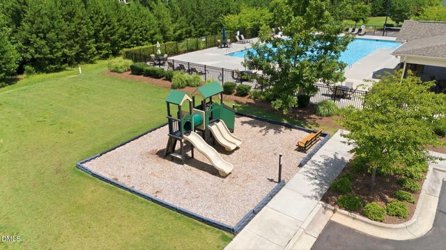 2201 Newleaf Drive, Apex, NC 27539