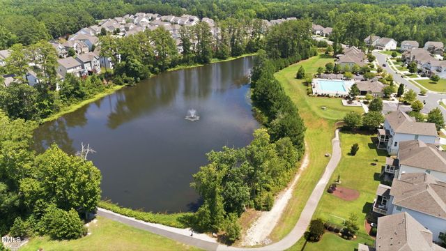 2201 Newleaf Drive, Apex, NC 27539