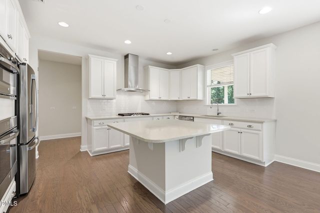 2201 Newleaf Drive, Apex, NC 27539