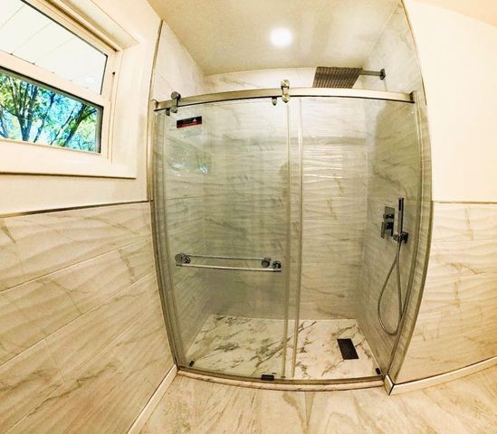 808 Bridle Lane, Wheaton, IL 60187