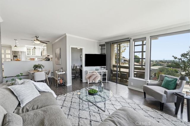 2525 E 19th 32, Signal Hill, CA 90755