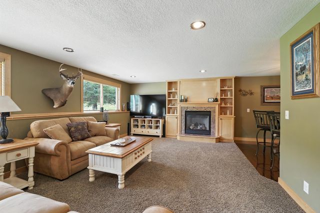794 Glenmeadow Street, River Falls, WI 54022