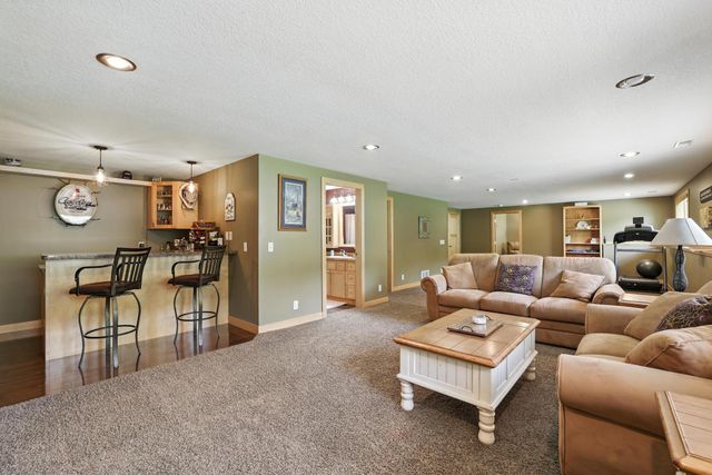 794 Glenmeadow Street, River Falls, WI 54022