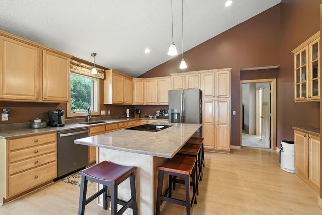 794 Glenmeadow Street, River Falls, WI 54022