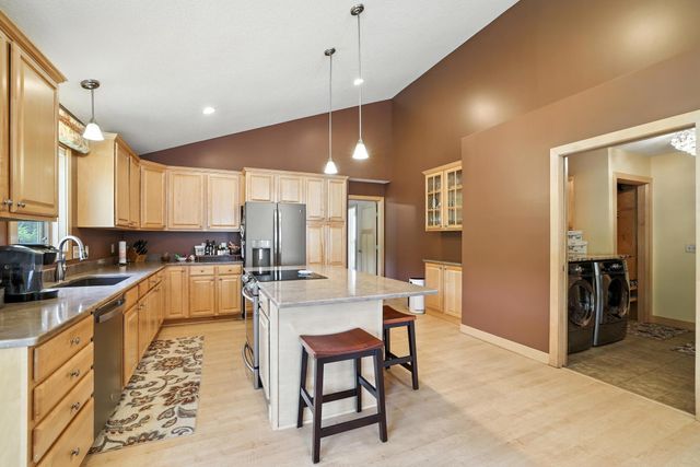 794 Glenmeadow Street, River Falls, WI 54022