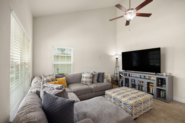 5176 Carmell Ridge Circle, Milton, FL 32570
