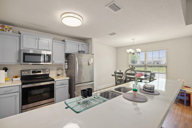 5176 Carmell Ridge Circle, Milton, FL 32570