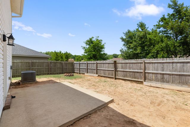 5176 Carmell Ridge Circle, Milton, FL 32570